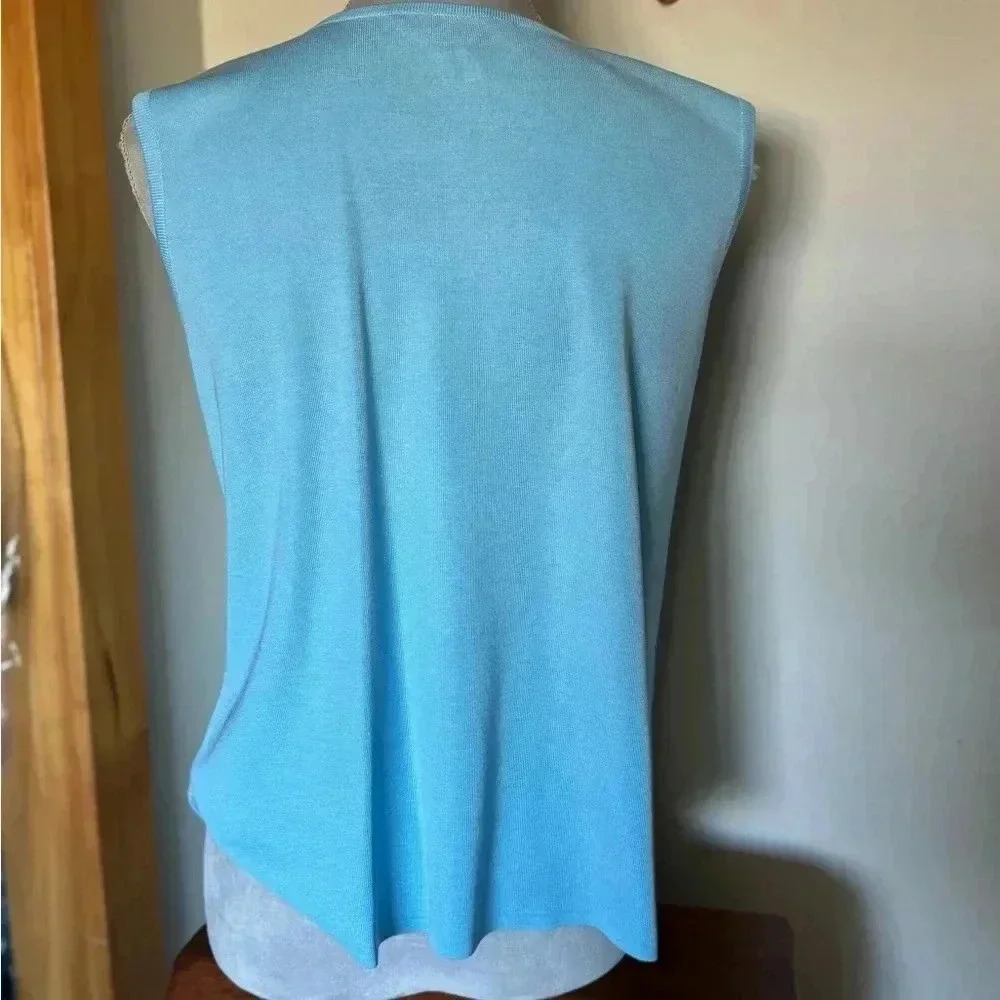 Ming Wang camisole. Matches the coat I have listed.  Worn 1x.  Smoke free. - Picture 2 of 5